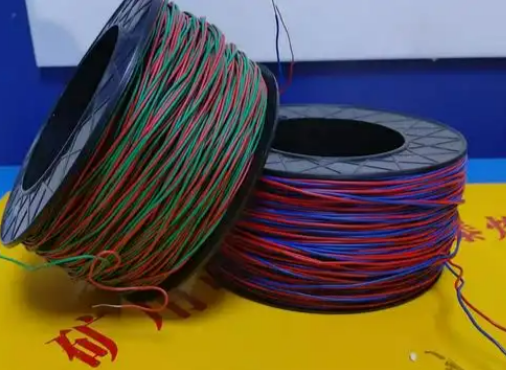 漾濞放炮线的主要材质有哪些？不同材质的适用场景有何区别？